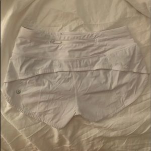 LULULEMON speed up shorts 2.5 inch